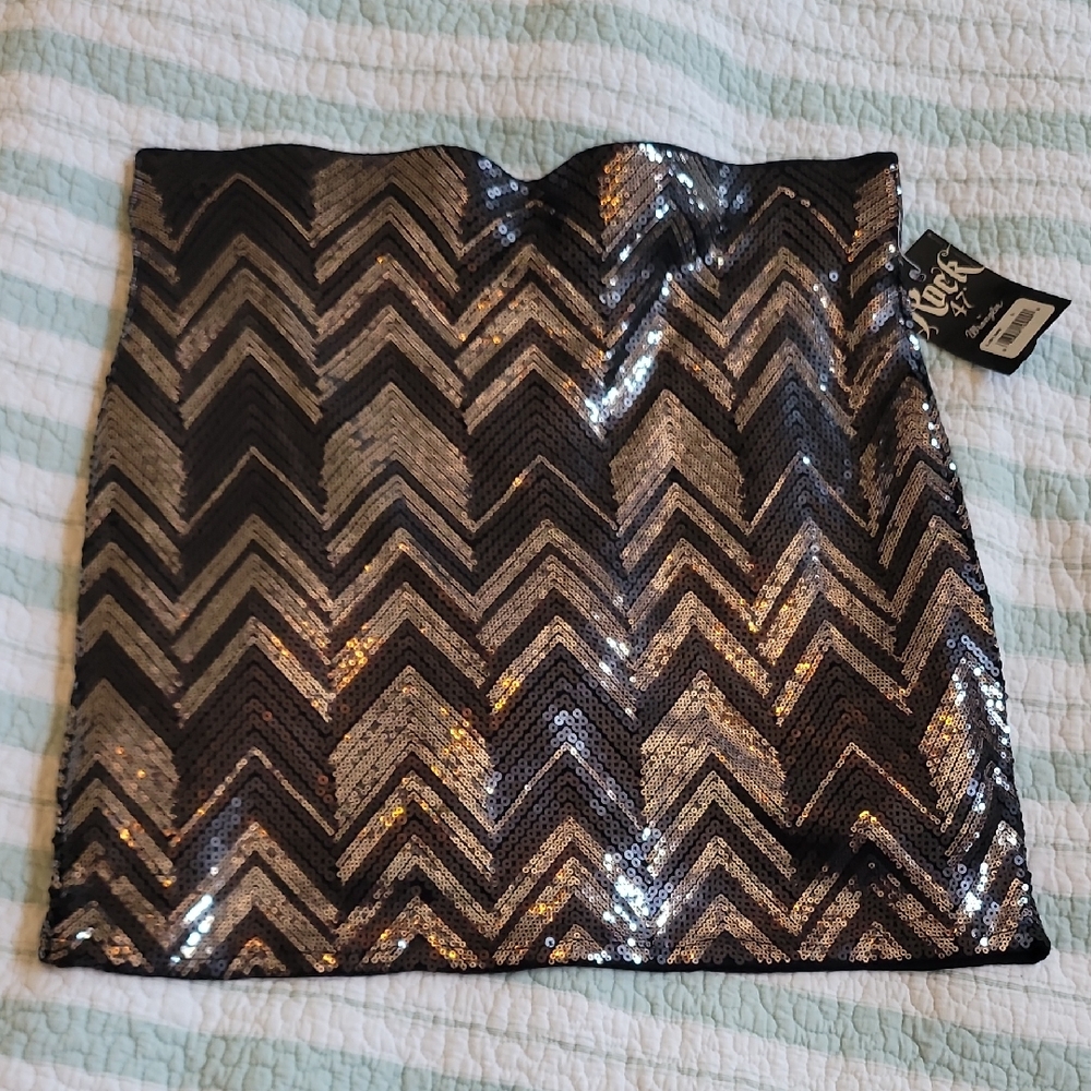 Wrangler Rock 47 Mini Skirt Black and Gold Sequin Chevron Skirt